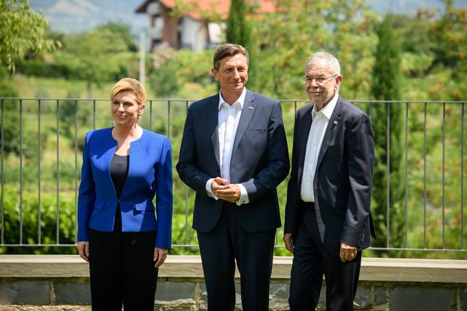 Predsednik Pahor gosti sreanje predsednikov Slovenije, Avstrije in Hrvake