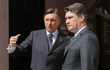 Predsednik Pahor v telefonskem pogovoru estital novoizvoljenemu predsedniku Milanoviu