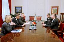 Predsednik republike je sprejel ministra za obrambo in novoimenovanega naelnika Generaltaba Slovenske vojske