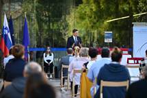 Predsednik republike na slovesnosti ob podelitvi priznanj na podroju zdravstvene nege UKC Ljubljana