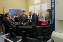 Predsednik republike Borut Pahor na inavguraciji transmisijskega elektronskega mikroskopa AR - STEM