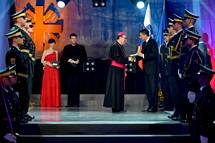 Predsednik republike vroil dravno odlikovanje zlati red za zaslugeSlovenski karitas