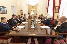 Predsednik Pahor s Komisijo Vlade RS za reevanje prikritih grobi  