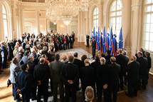 Predsednik Pahor se je astnim konzulom RSzahvalil za zavzeto delo in prispevek k prepoznavnosti Slovenije