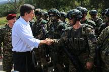 Predsednik Pahor na mednarodni vojaki vaji na Poku: 