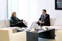 Predsednik Pahor bo odlikoval nemko kanclerko Angelo Merkel z redom za izredne zasluge 