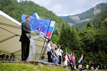 Predsednik republike slavnostni govornik na spominski slovesnosti pod Ljubeljem ob 70. obletnici osvoboditve koncentracijskih tabori 