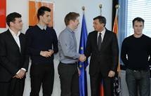 Predsednik republike: »Sodelovanje mladih pri projektu 'Slovenija 2030' je izjemnega pomena«. 
