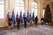 Predsednik republike je sprejel upravni odbor Drutva v tujini izobraenih Slovencev VTIS