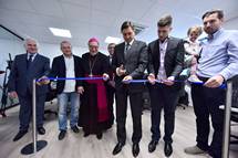 Predsednik Pahor na odprtju novih prostorov podjetja FlawlessCode: 