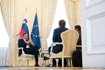 Pogovor predsednika Pahorja za portal www.domovina.je