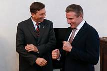 Predsednik republike Borut Pahor s Sergejem Bubko podelil priznanja najboljim mladim atletinjam in atletom