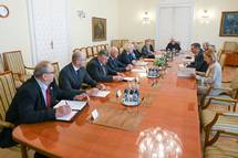Predsednik Pahor je na vsakoletni pogovor sprejel predsednike in predsednico veteranskih in domoljubnih organizacij