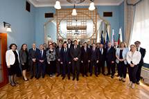 Predsednik Pahor na delovnem sreanju z veleposlaniki drav lanic in kandidatk za lanstvo EU