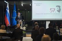 Predsednik Pahor na podelitvi Bloudkovih priznanj za leto 2021: »Slovenski port je v tridesetih letih ogromno prispeval k mednarodni prepoznavnosti drave in povezanosti naih ljudi«