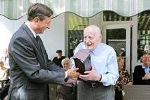 Predsednik republike Borut Pahor obiskal Nikolaja Dragoa, najstarejega Slovenca 