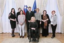 Predsednik Pahor sprejel kandidatke za naziv enska leta 2016