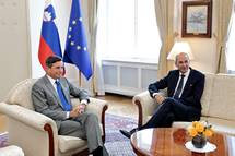 Predsednik republike Pahor in predsednik SDS Jana na neformalnem sreanju v Predsedniki palai