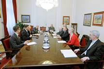 Predsednik republike se je v lui priprav na uradni obisk predsednika Italijanske republike sestal s predstavniki slovenske narodnostne manjine v Italiji