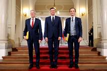 Predsednik Republike Slovenije je danes na posebni slovesnosti v Predsedniški palači vročil državni odlikovanji, ki sta ju prejela Massimiliano Fedriga in dr. Peter Kaiser