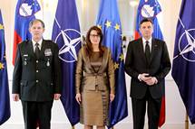 Ministrica za obrambo in naelnik generaltaba predsedniku republike predstavila letno poroilo o pripravljenosti Slovenske vojske