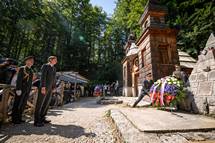 Predsednik Pahor se je udeleil spominske slovesnosti pri Ruski kapelici pod Vriem