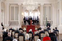 Na dravni praznik je bila v Predsedniki palai slovesnost v poastitev dneva Rudolfa Maistra in dan odprtih vrat