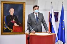 Predsednik Pahor na simpoziju o nadkofu dr. Alojziju utarju: 
