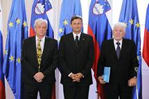 Predsednik republike Borut Pahor na slovesnosti v Predsedniki palai vroil dve dravni odlikovanji za podroje zdravstva