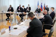 Predsednik Republike Slovenije in vrhovni poveljnik obrambnih sil Borut Pahor je preko videokonference nagovoril pripadnike Slovenske vojske v mednarodnih operacijah in misijah v tujini