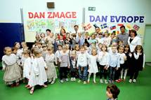 Predsednik Pahor praznoval dan zmage in dan Evrope z otroki Vrtca Galjevica 