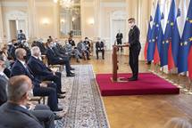 V Predsedniki palai slovesnost v poastitev 30. obletnice razglasitve amandmajev XCVI, XCVII in XCVIII k ustavi Republike Slovenije