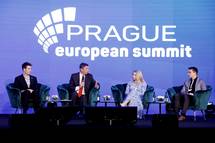 Predsednik Pahor na forumu Praki evropski vrh pozval k vkljuevanju v razpravo o evropski prihodnosti