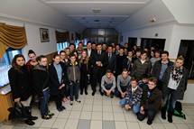 Predsednik republike Borut Pahor mladim v Obini Kozje: »Tisti, ki boste sledili svojim vizijam in sanjam, boste prej ali slej zmagovalci in dobre zgodbe bodo zmagale«