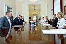 Predstavitev Letnega poroila Komisije za prepreevanje korupcije predsedniku Pahorju 