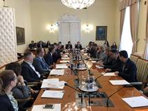 Pri predsedniku Pahorju potekal 2. krog pogajanj parlamentarnih strank o spremembi volilnega sistema