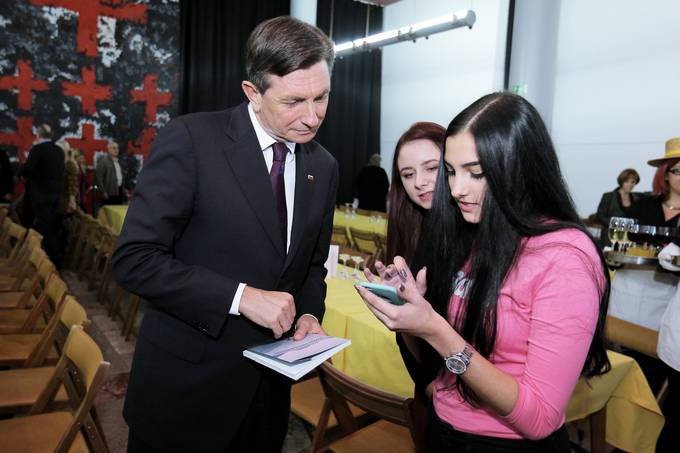 Predsednik republike na slavnostni akademiji ob 60. obletnici Ekonomske ole v Trbovljah