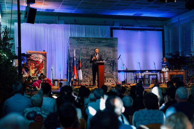 Predsednik Pahor se je udeleil osrednje prireditve ob praznovanju 100. obletnice Vinike republike