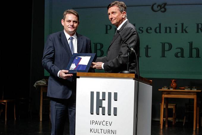 Predsednik republike na osrednji obinski prireditvi ob slovenskem kulturnem prazniku v entjurju