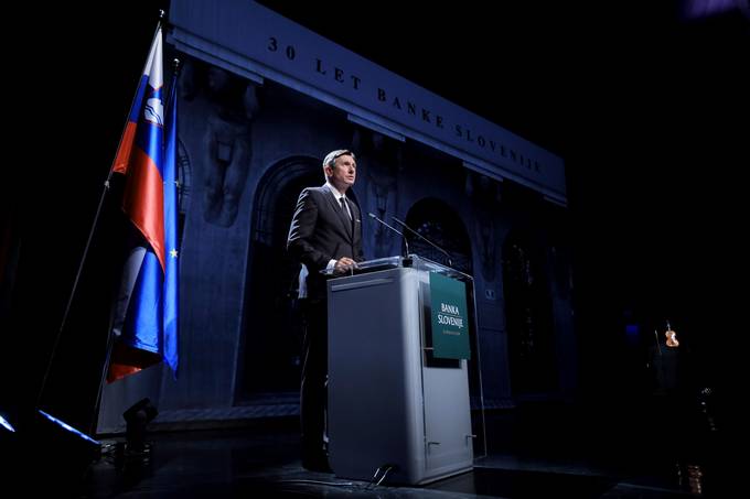Predsednik Republike Slovenije Borut Pahor je na predveer obletnice uvedbe slovenskega tolarja kot slavnostni govornik nastopil na slovesnosti ob 30-letnici Banke Slovenije