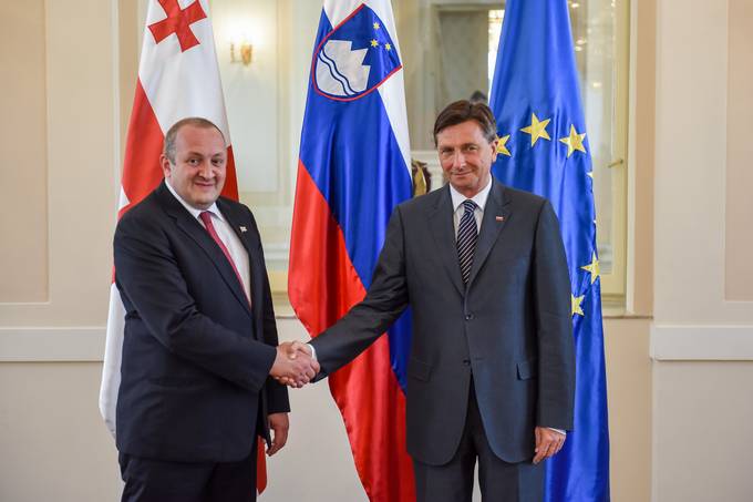 Predsednik Republike Slovenije Borut Pahor in predsednik Gruzije Giorgio Margvelavili v Predsedniki palai