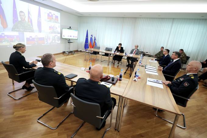 Predsednik Pahor v videokonferenci izrazil hvalenost pripadnikom Slovenske vojske v mednarodnih operacijah in misijah