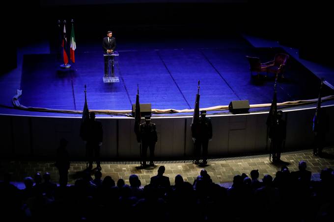Predsednik Republike Slovenije Borut Pahor se je na predveer dneva dravnosti udeleil skupne slovesnosti tirih obin slovenske Istre ob 30. obletnici dneva dravnosti