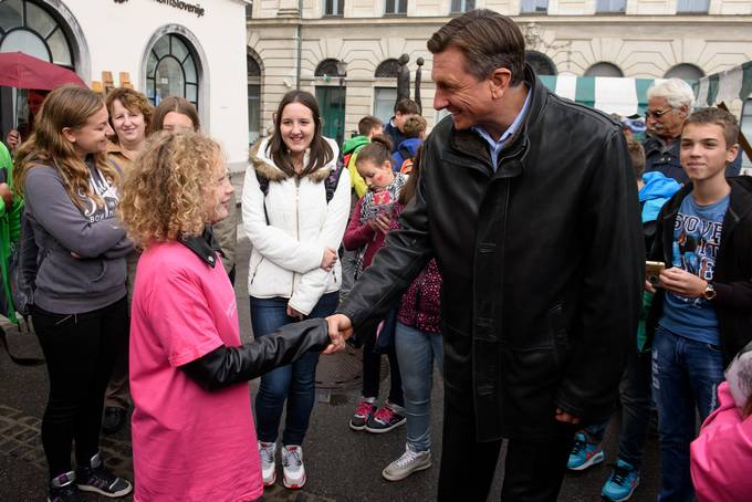 Predsednik Republike Slovenije Borut Pahor se je udeleil uvodne prireditve ob Tednu otroka 2015, kjer je imel tudi osrednji nagovor