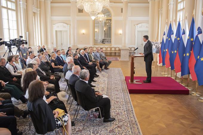 Predsednik Pahor je priredil sprejem ob 30. obletnici posaditve Lipe sprave