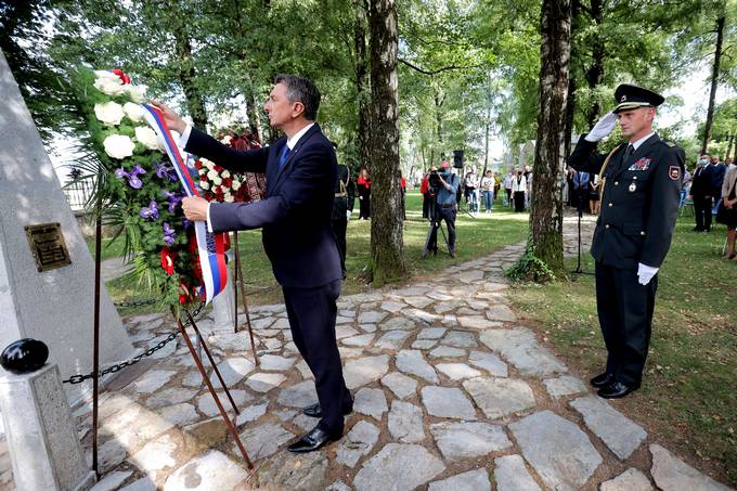 Predsednik republike na spominski slovesnosti ob 90. obletnici usmrtitve bazovikih junakov