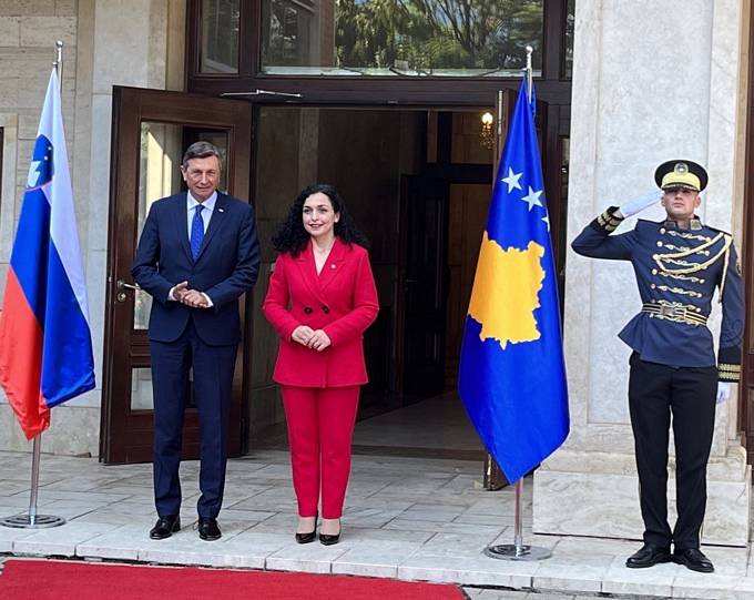 Predsednik Pahor v okviru priprav na 11. vrh voditeljev pobude Brdo-Brijuni Process danes v Pritini