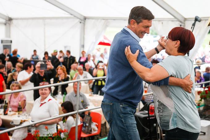 Predsednik Republike Slovenije Borut Pahor se je udeleil 27. tradicionalnega sreanja pod Najevsko lipo.