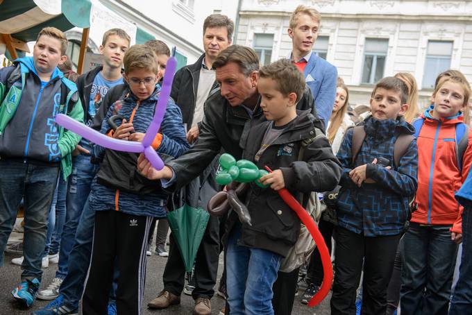 Predsednik Republike Slovenije Borut Pahor se je udeleil uvodne prireditve ob Tednu otroka 2015, kjer je imel tudi osrednji nagovor