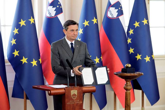 Predsednik republike virtualno vroil Jabolko navdiha